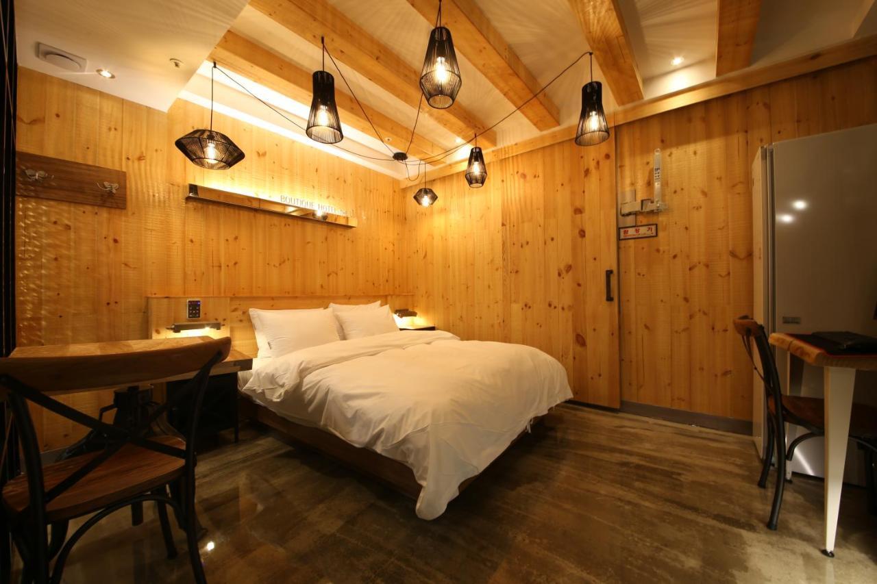The J Hotel Daegu Exterior photo