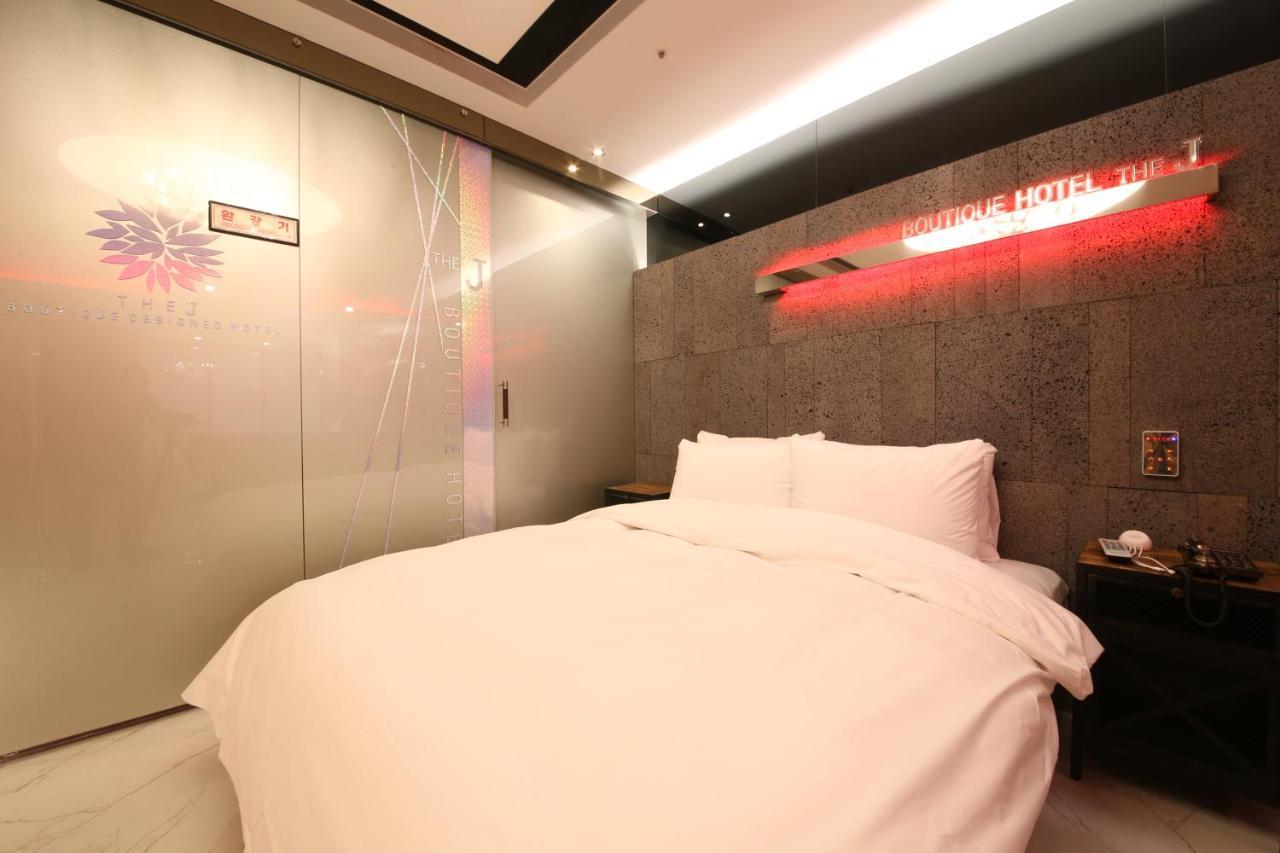 The J Hotel Daegu Exterior photo