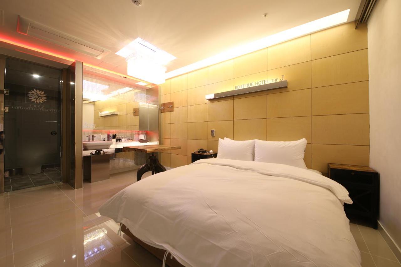 The J Hotel Daegu Exterior photo